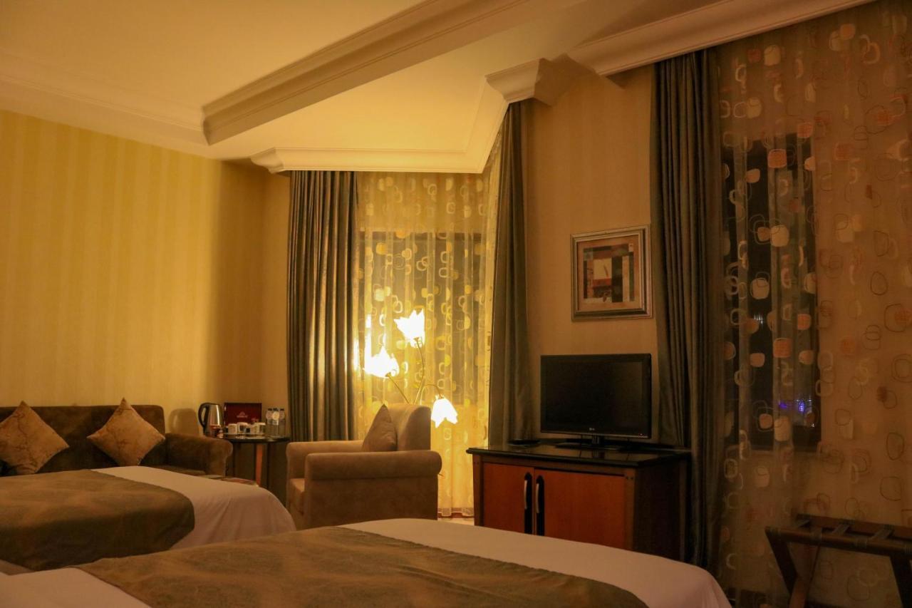 Grand Hotel Europe Baku Kültér fotó